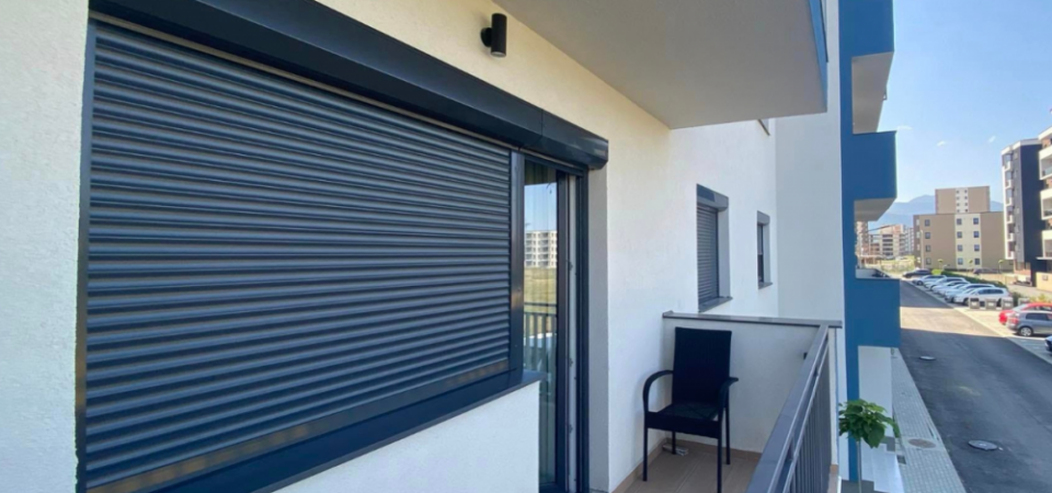 Vrei mai mult confort pentru locuința ta în 2026? Alege rulourile pentru geamuri de la Alexiana!